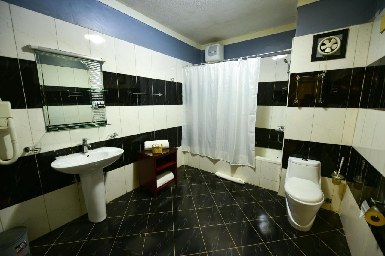 Mackinnon Suites Kampala Dış mekan fotoğraf