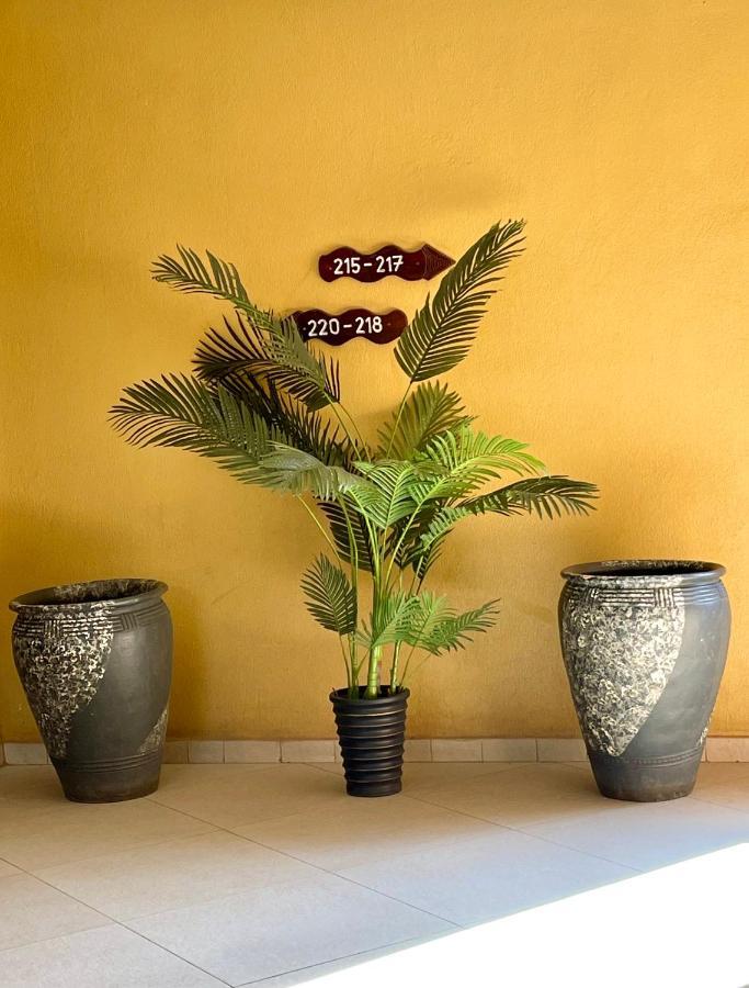 Mackinnon Suites Kampala Dış mekan fotoğraf